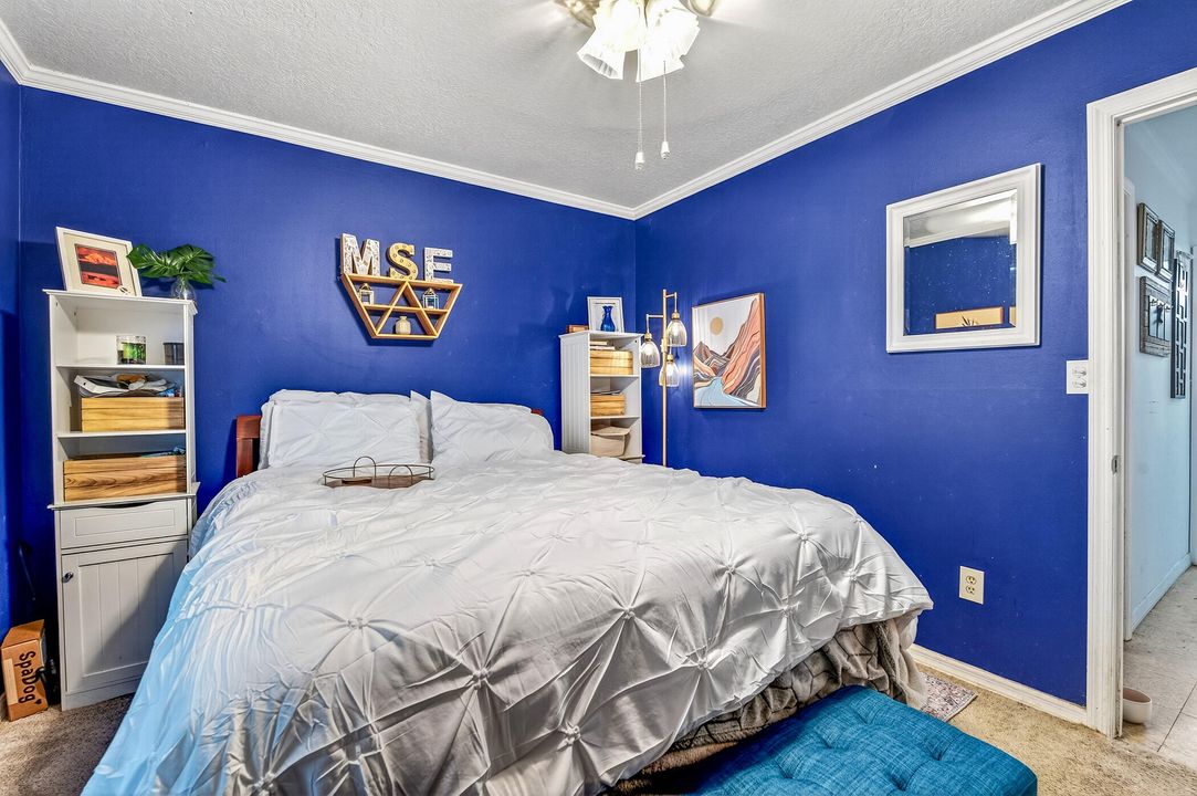 待售: $340,000 (3 贝兹, 2 浴室, 1056 平方英尺)