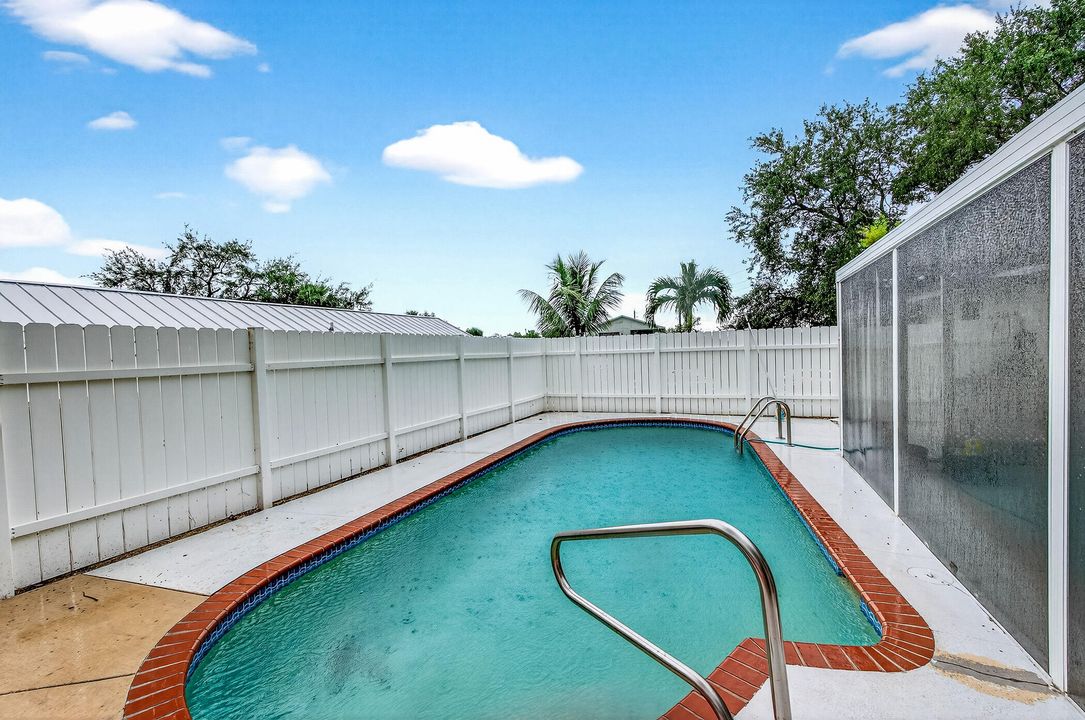 待售: $340,000 (3 贝兹, 2 浴室, 1056 平方英尺)