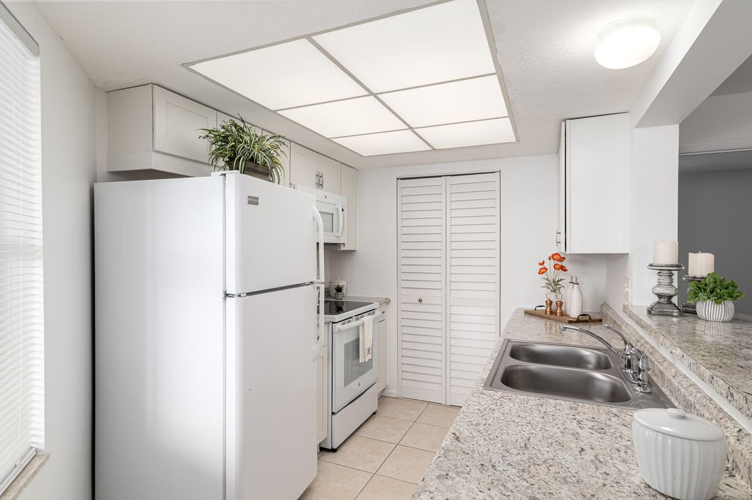 En Renta: $2,000 (2 camas, 2 baños, 1200 Pies cuadrados)