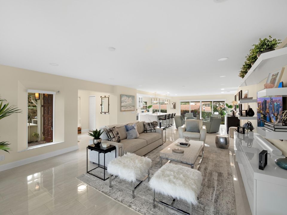 For Sale: $1,199,000 (2 beds, 2 baths, 1700 Square Feet)