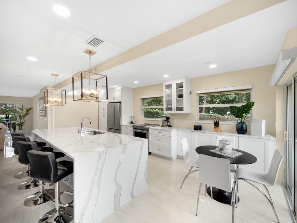 For Sale: $1,199,000 (2 beds, 2 baths, 1700 Square Feet)