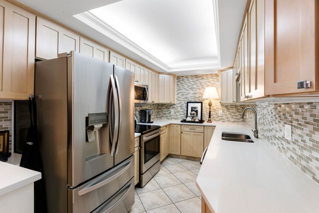 В аренду: $8,000 (2 спален, 2 ванн, 1386 Квадратных фут)