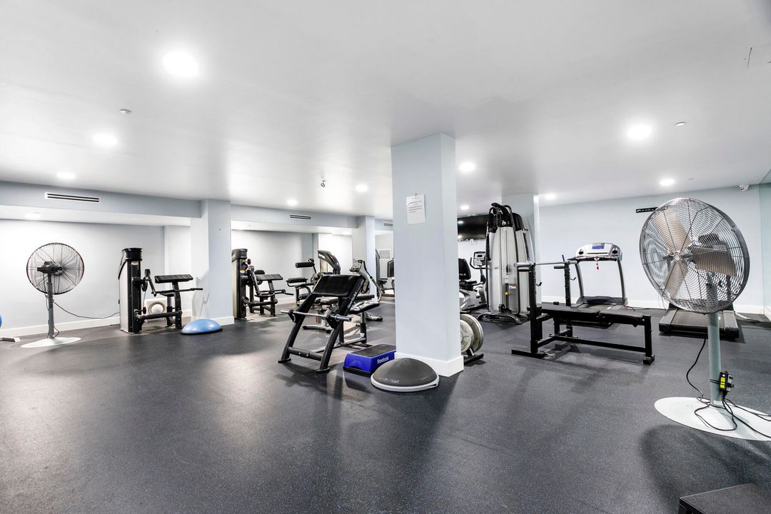 В аренду: $8,000 (2 спален, 2 ванн, 1386 Квадратных фут)