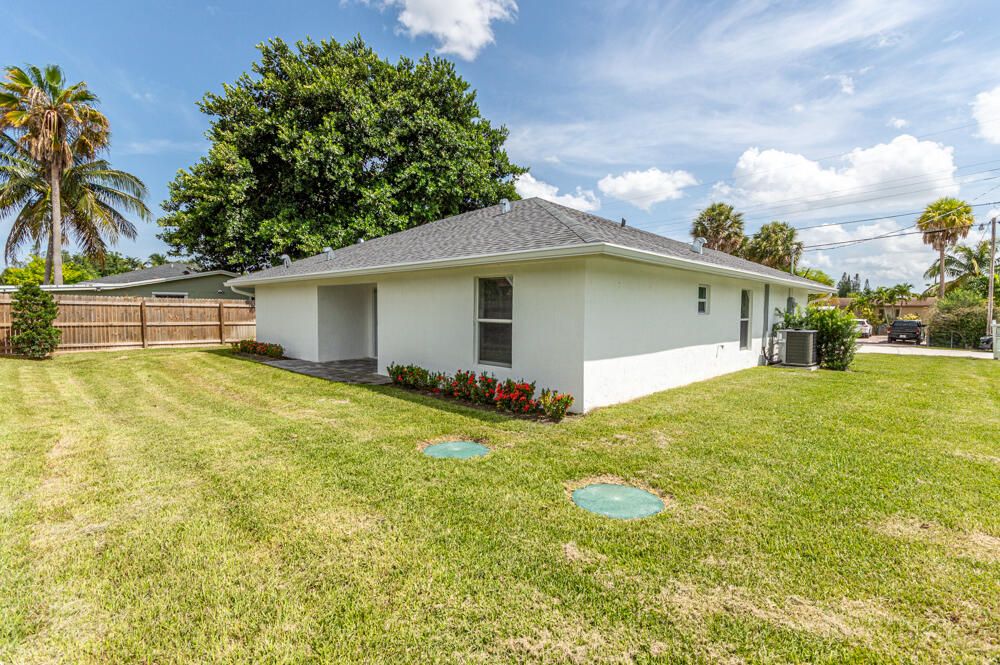 En Venta: $595,000 (4 camas, 3 baños, 1640 Pies cuadrados)