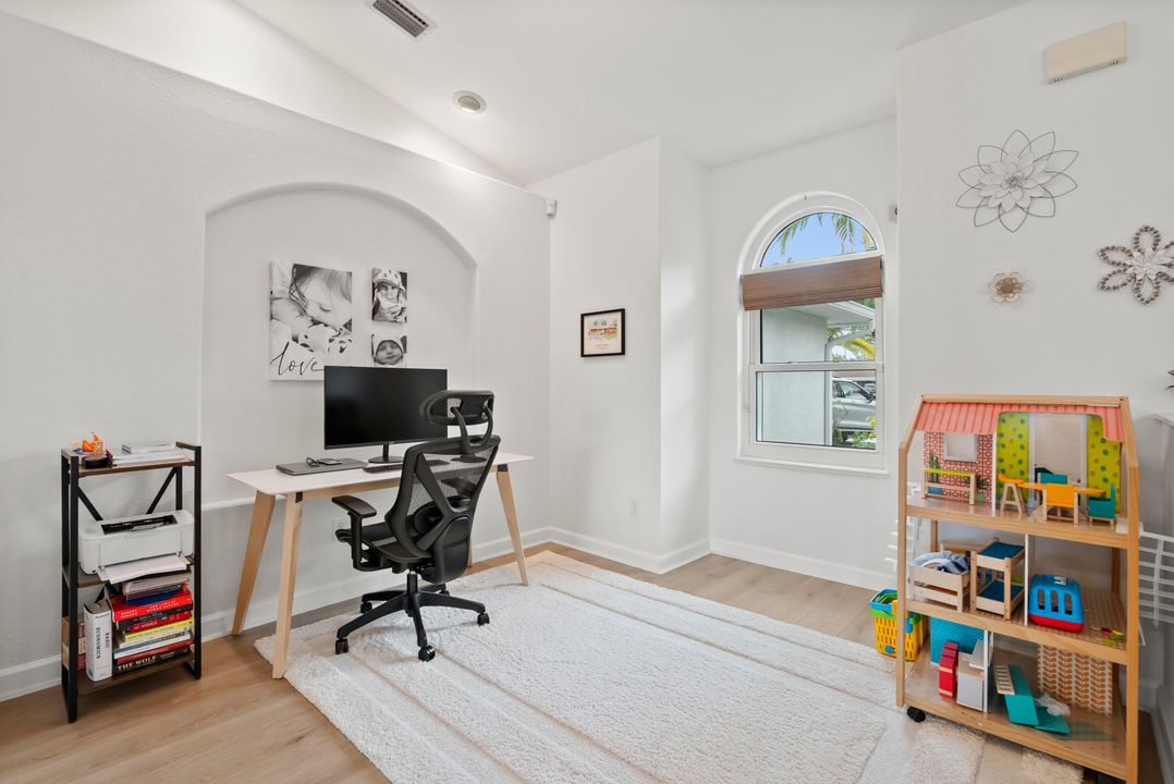 待售: $524,900 (3 贝兹, 2 浴室, 2010 平方英尺)