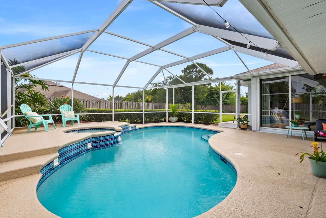 待售: $524,900 (3 贝兹, 2 浴室, 2010 平方英尺)