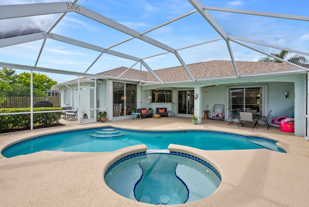 待售: $524,900 (3 贝兹, 2 浴室, 2010 平方英尺)