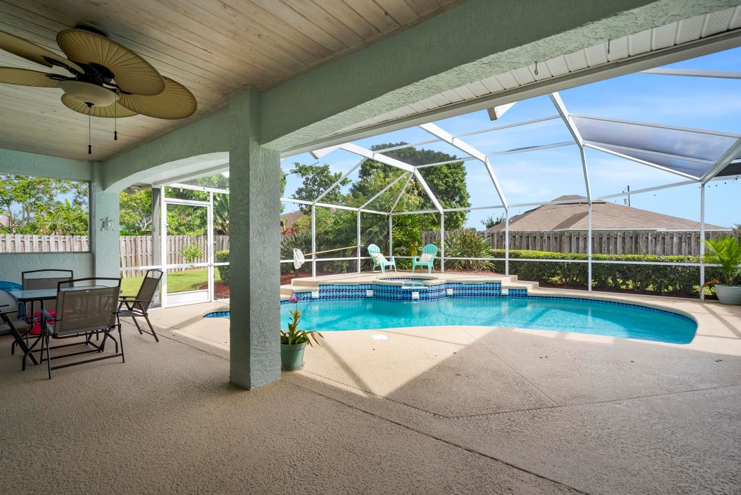 待售: $524,900 (3 贝兹, 2 浴室, 2010 平方英尺)