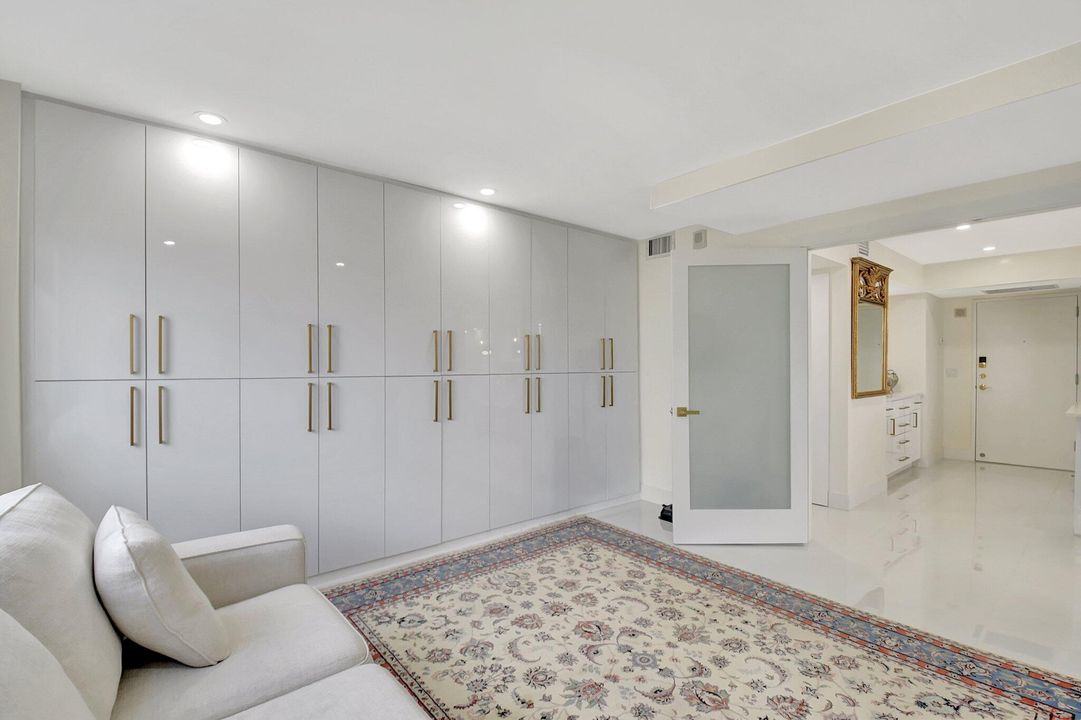 В аренду: $4,250 (2 спален, 2 ванн, 1400 Квадратных фут)