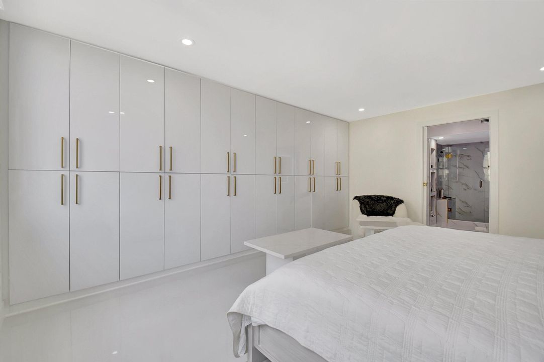 В аренду: $4,250 (2 спален, 2 ванн, 1400 Квадратных фут)