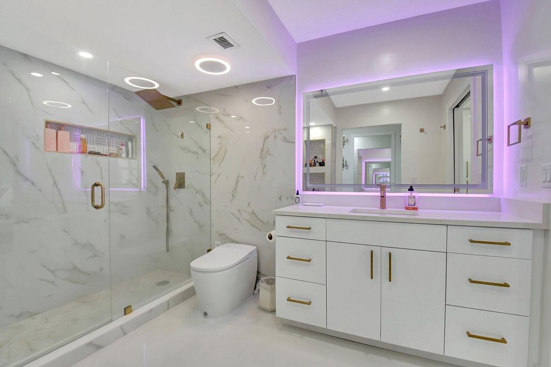 В аренду: $4,250 (2 спален, 2 ванн, 1400 Квадратных фут)