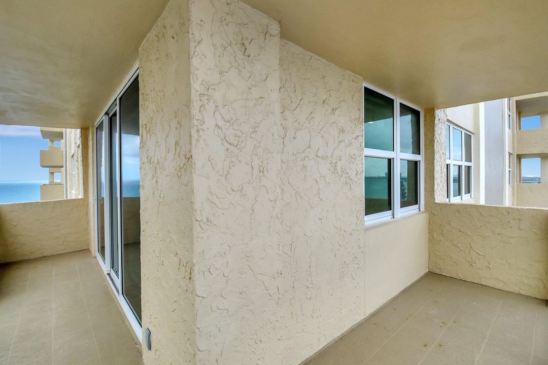 В аренду: $4,250 (2 спален, 2 ванн, 1400 Квадратных фут)