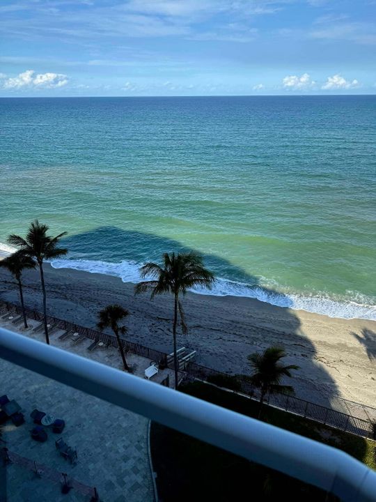 For Rent: $12,500 (3 beds, 2 baths, 1700 Square Feet)