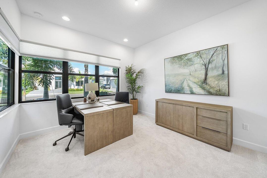 Activo con contrato: $1,495,000 (3 camas, 3 baños, 2425 Pies cuadrados)