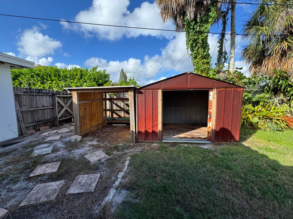 合同活跃: $2,895 (2 贝兹, 2 浴室, 1092 平方英尺)