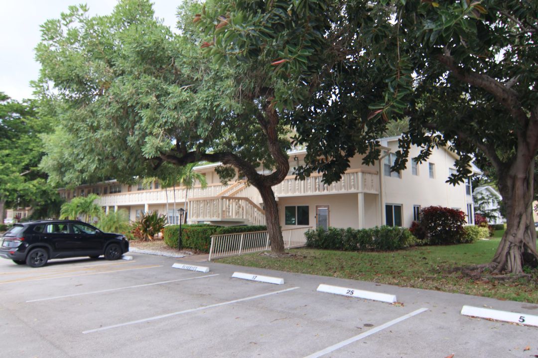 待售: $64,500 (1 贝兹, 1 浴室, 700 平方英尺)