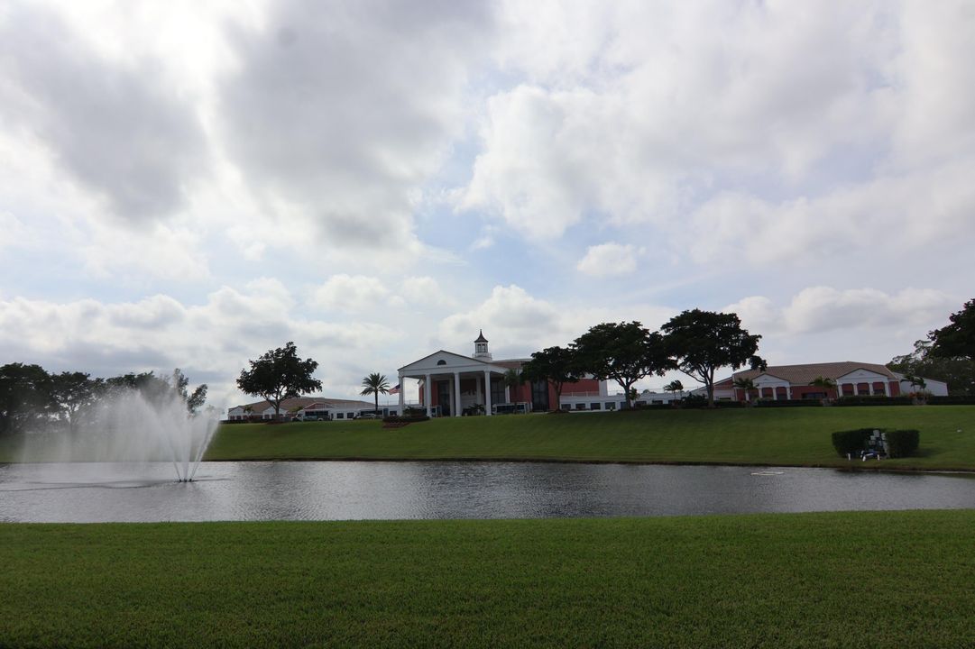 待售: $64,500 (1 贝兹, 1 浴室, 700 平方英尺)