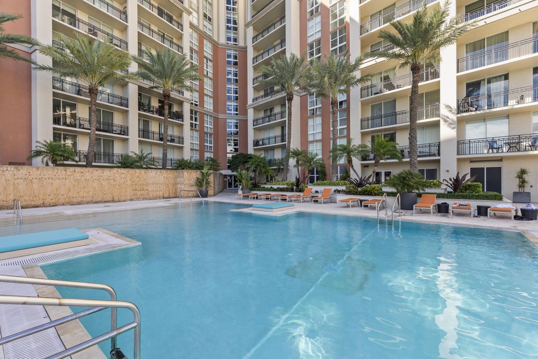 Activo con contrato: $935,000 (2 camas, 2 baños, 1120 Pies cuadrados)