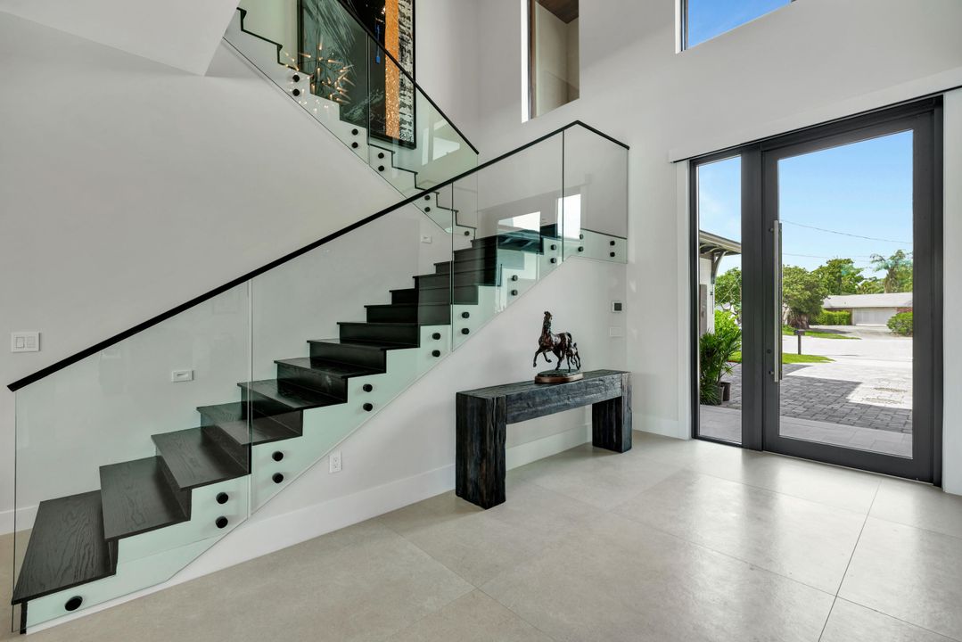 For Sale: $9,900,000 (6 beds, 7 baths, 7346 Square Feet)