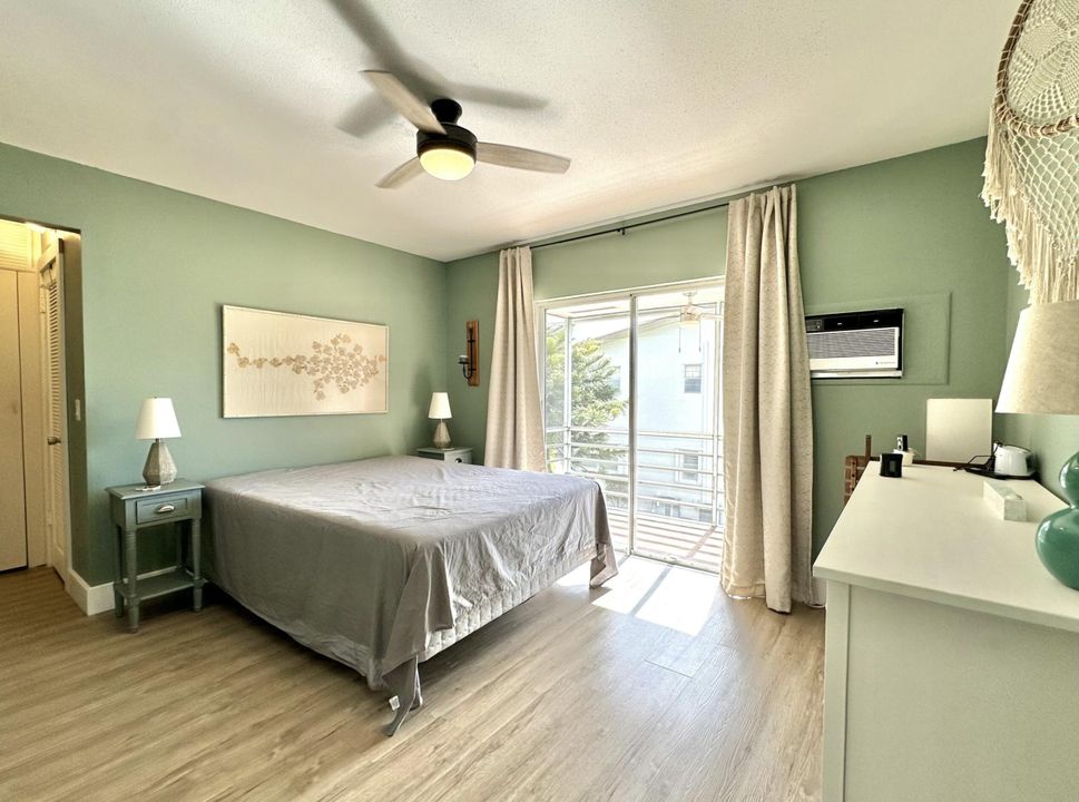 For Rent: $1,575 (1 beds, 1 baths, 684 Square Feet)