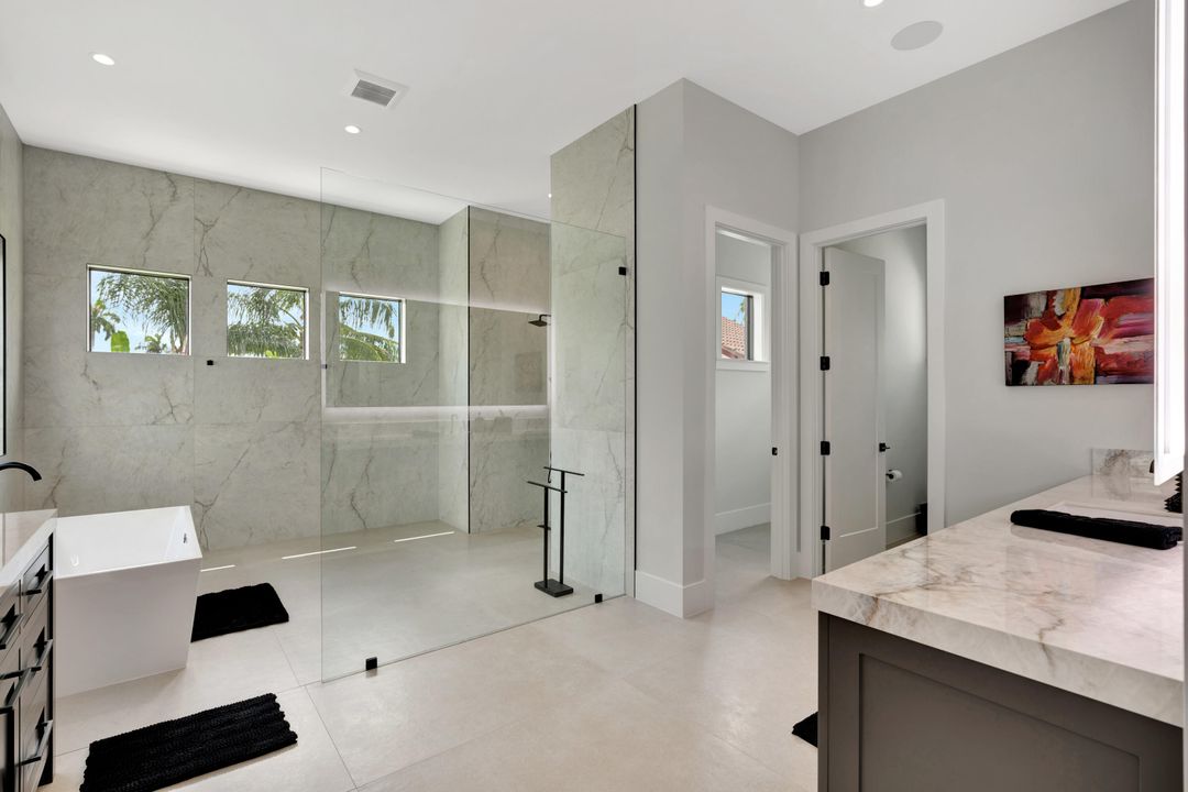 For Sale: $9,900,000 (6 beds, 7 baths, 7346 Square Feet)