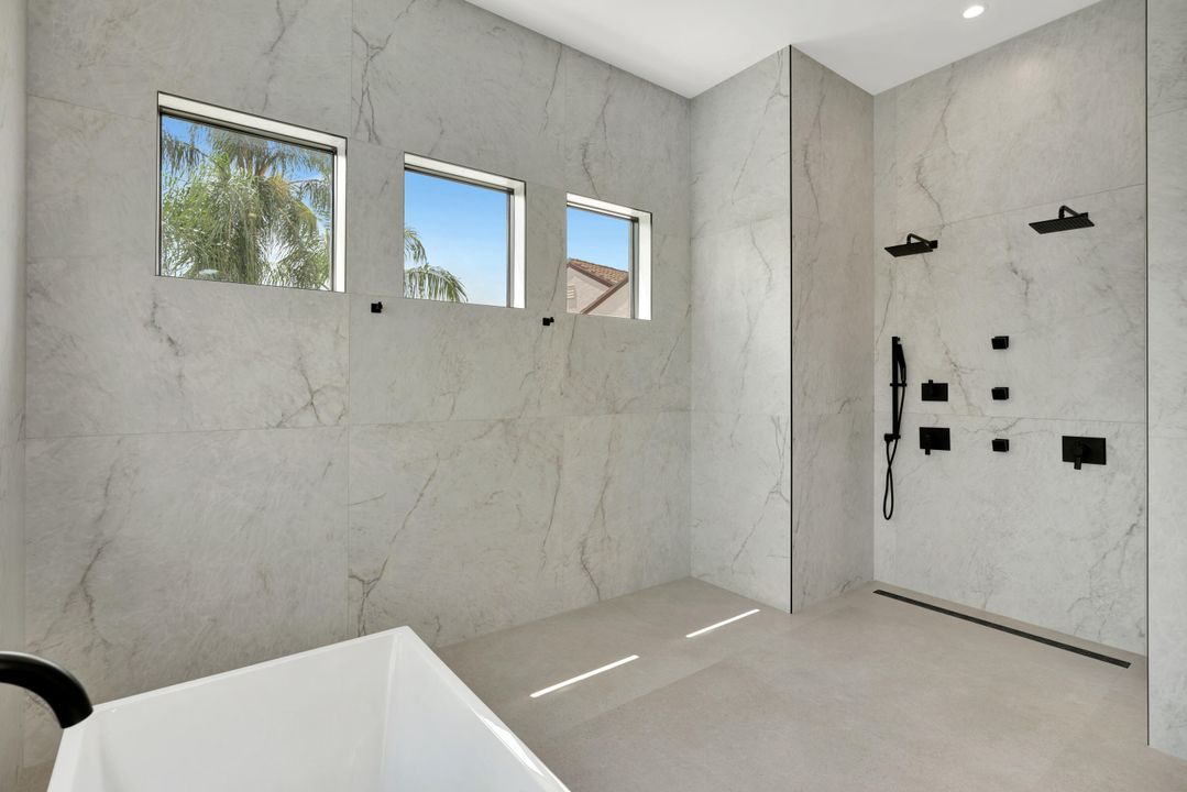 For Sale: $9,900,000 (6 beds, 7 baths, 7346 Square Feet)