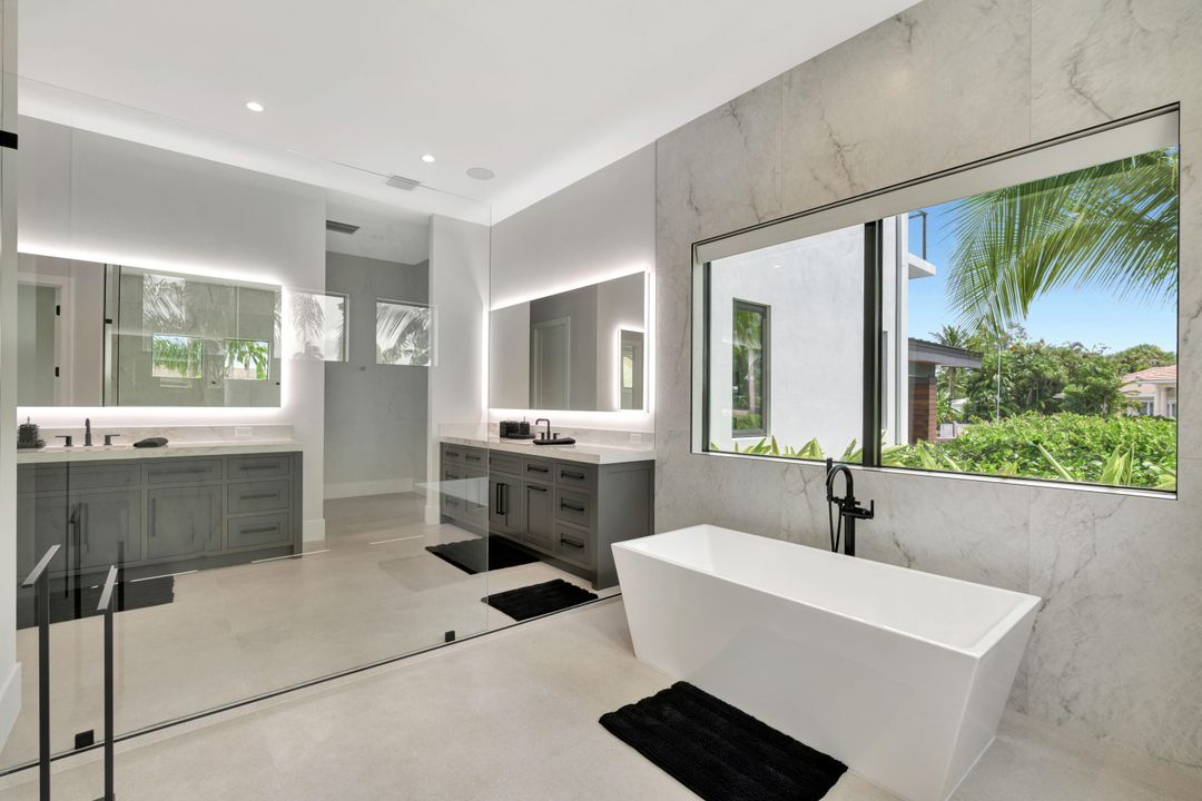 For Sale: $9,900,000 (6 beds, 7 baths, 7346 Square Feet)