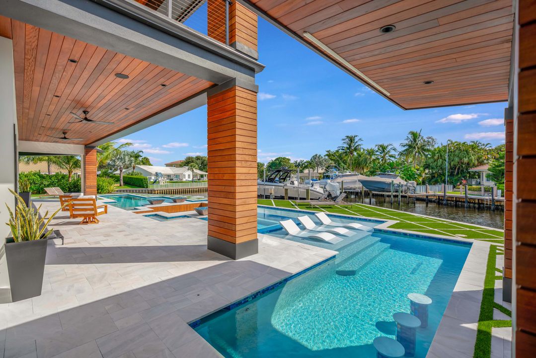 For Sale: $9,900,000 (6 beds, 7 baths, 7346 Square Feet)