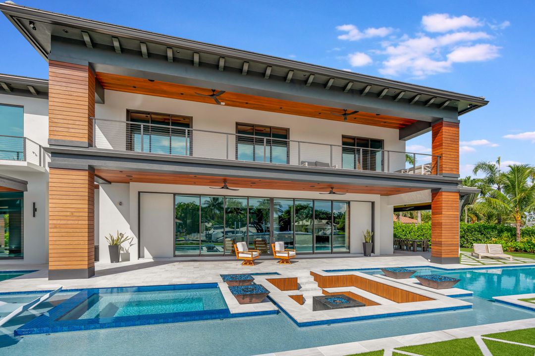 For Sale: $9,900,000 (6 beds, 7 baths, 7346 Square Feet)