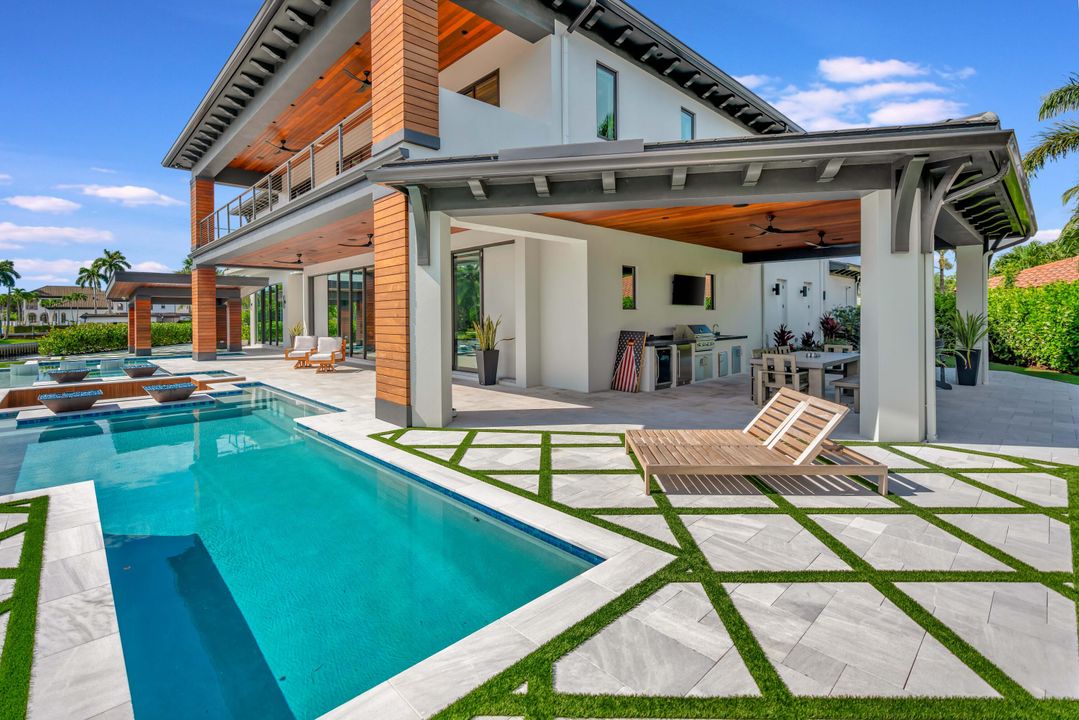 For Sale: $9,900,000 (6 beds, 7 baths, 7346 Square Feet)