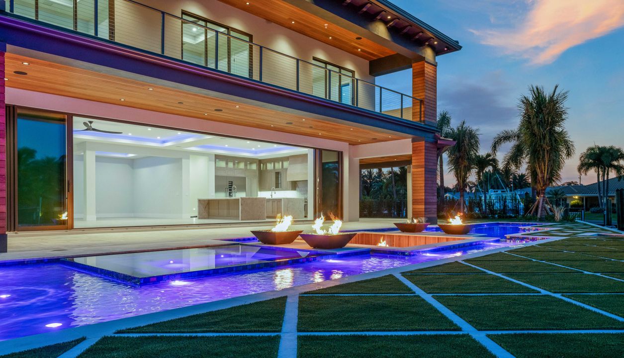 For Sale: $9,900,000 (6 beds, 7 baths, 7346 Square Feet)