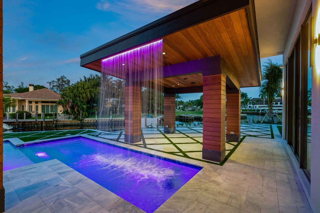 For Sale: $9,900,000 (6 beds, 7 baths, 7346 Square Feet)