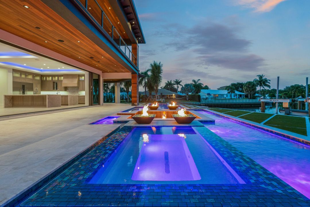 For Sale: $9,900,000 (6 beds, 7 baths, 7346 Square Feet)