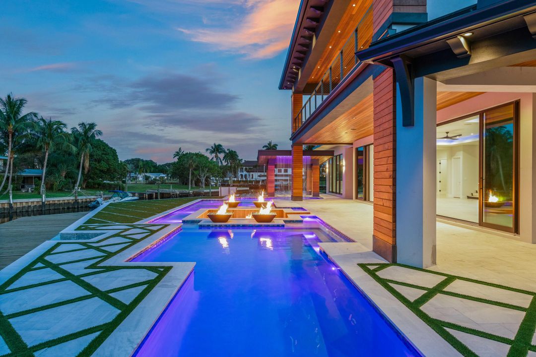 For Sale: $9,900,000 (6 beds, 7 baths, 7346 Square Feet)