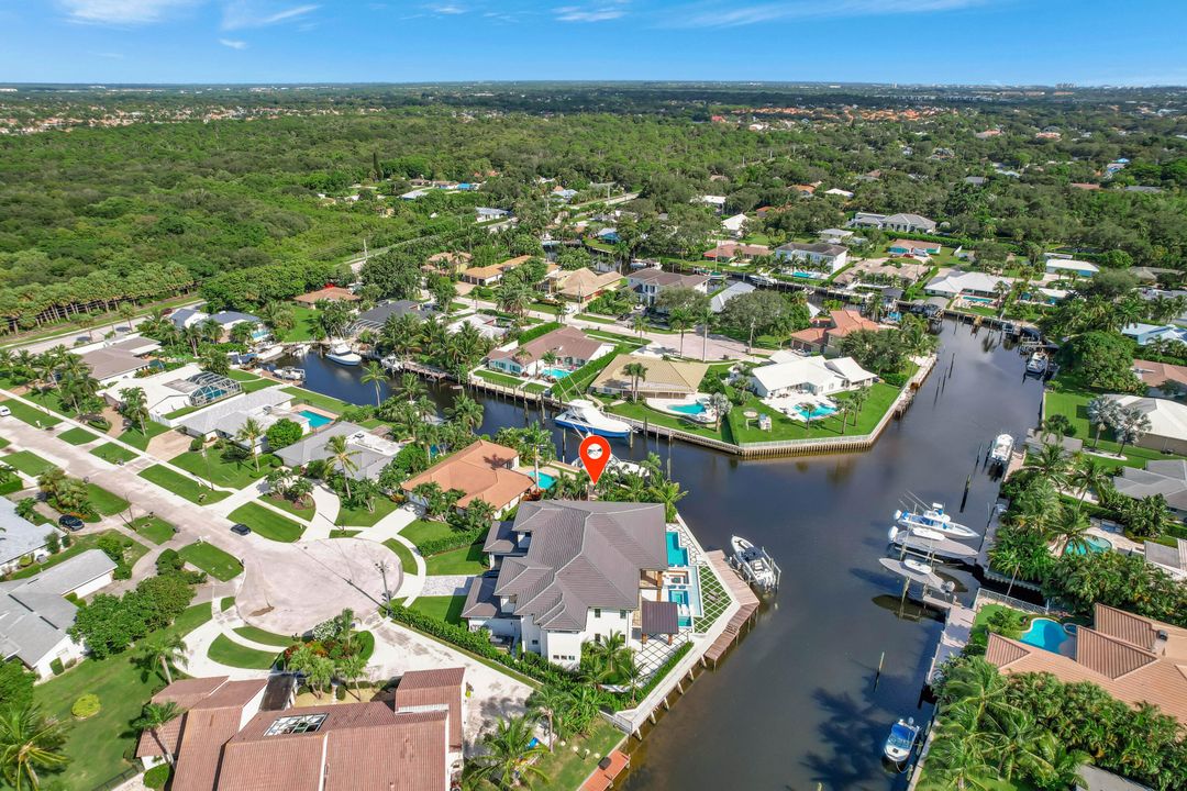 For Sale: $9,900,000 (6 beds, 7 baths, 7346 Square Feet)