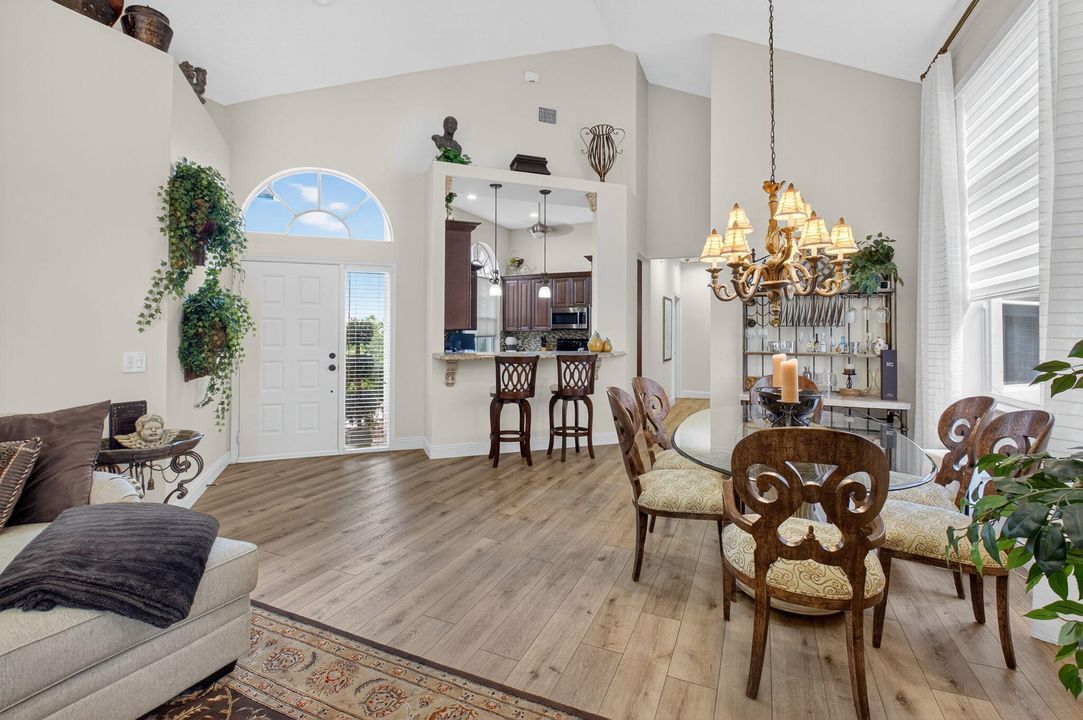 出租: $6,000 (3 贝兹, 2 浴室, 1755 平方英尺)