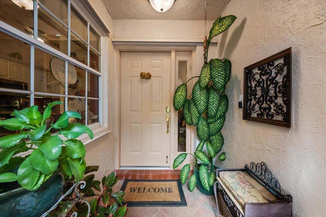 For Sale: $384,995 (2 beds, 2 baths, 1447 Square Feet)