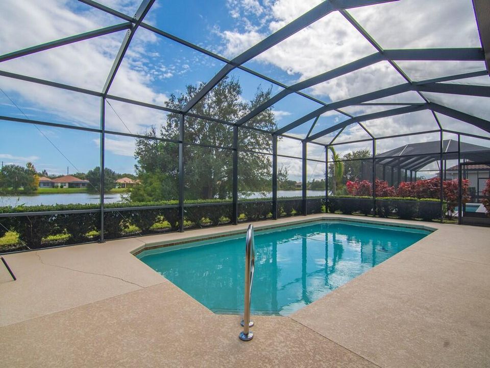 Active With Contract: $575,000 (3 beds, 2 baths, 2408 Square Feet)