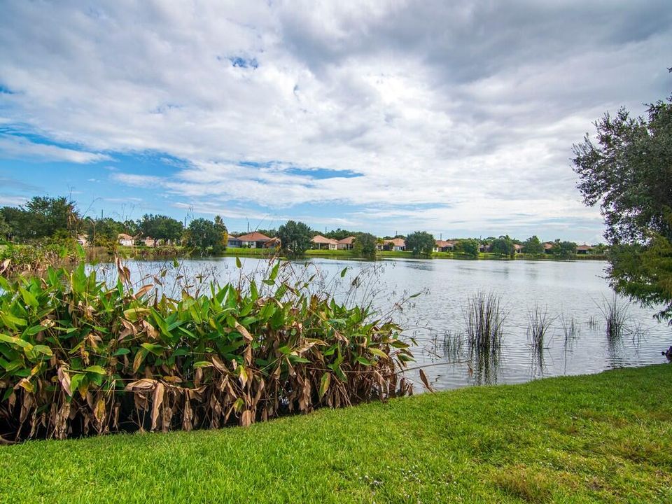 Active With Contract: $575,000 (3 beds, 2 baths, 2408 Square Feet)