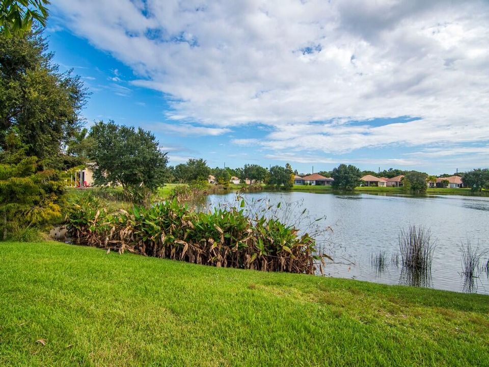 Active With Contract: $575,000 (3 beds, 2 baths, 2408 Square Feet)