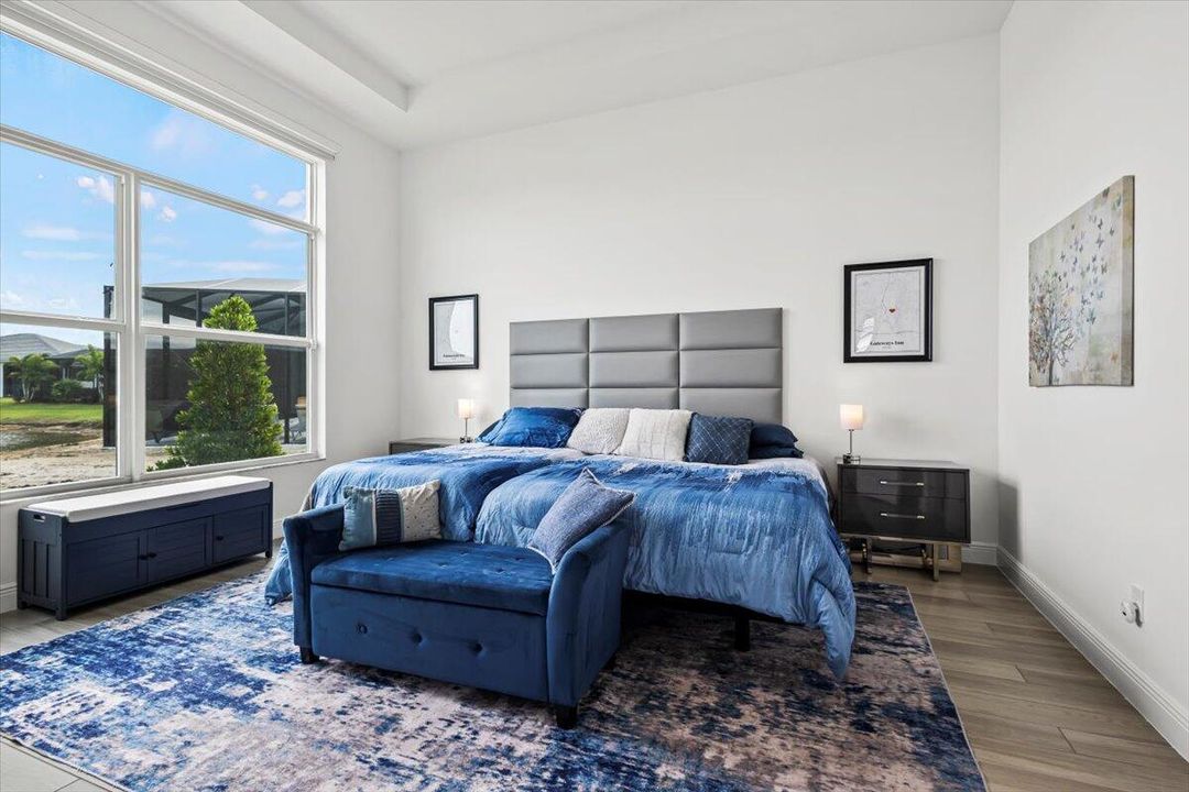 For Sale: $800,000 (3 beds, 3 baths, 2490 Square Feet)