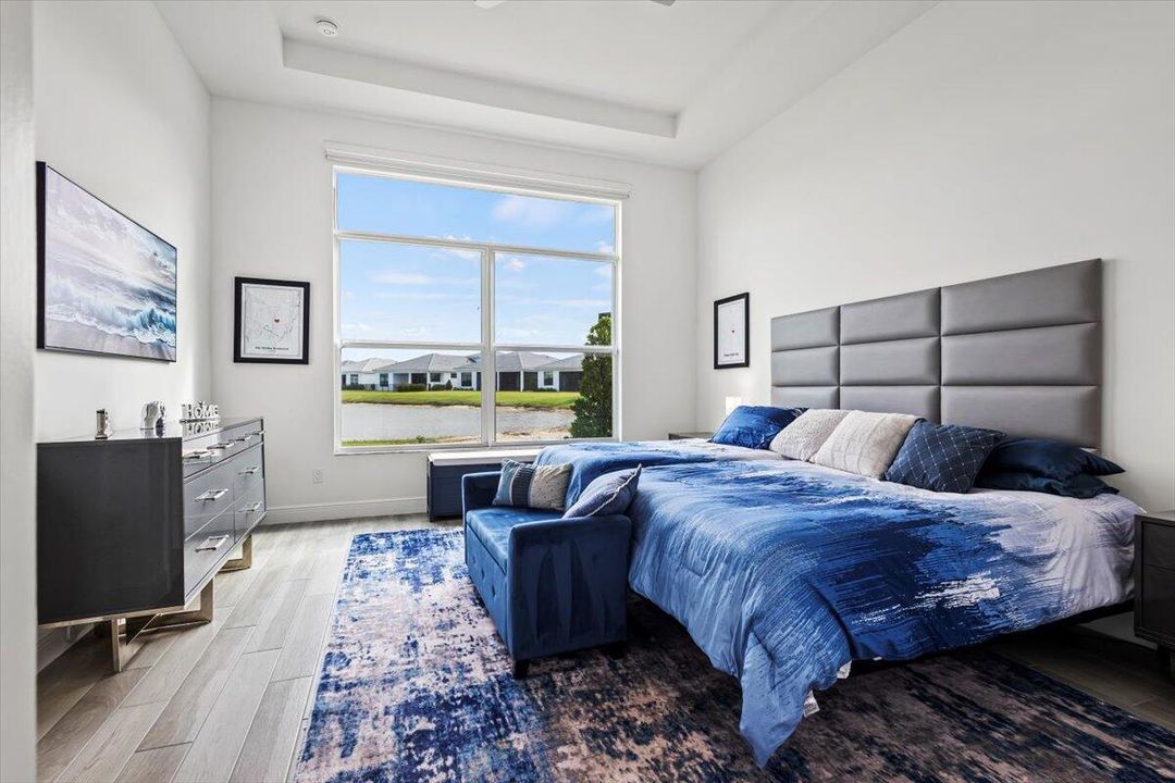 For Sale: $800,000 (3 beds, 3 baths, 2490 Square Feet)