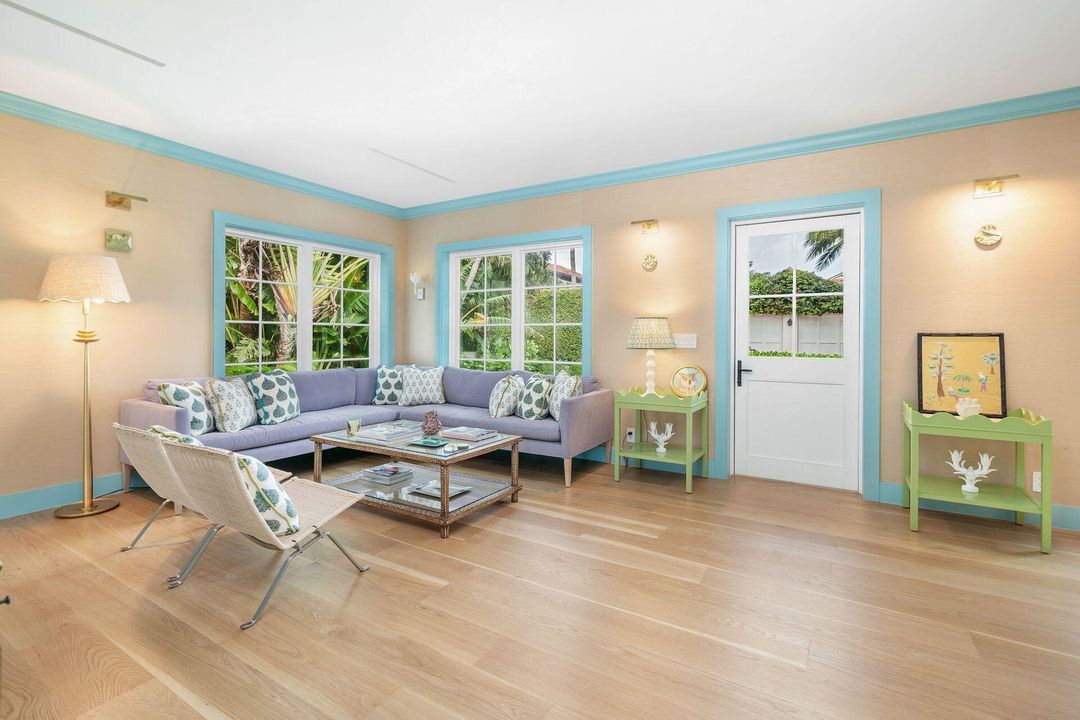 For Rent: $45,000 (3 beds, 2 baths, 2012 Square Feet)