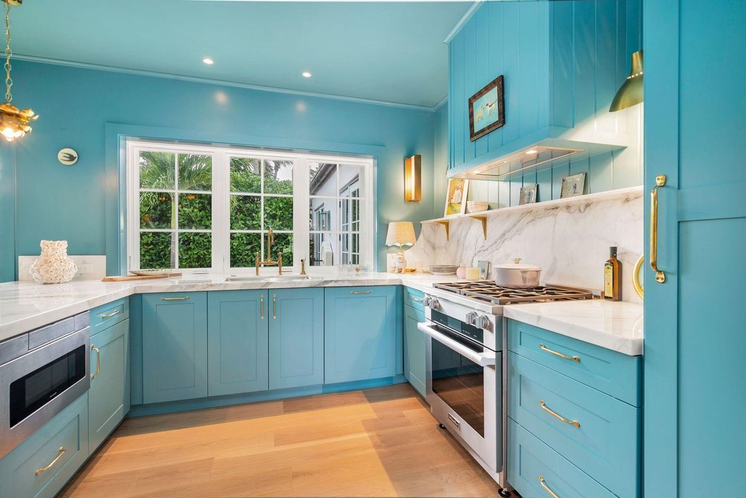 For Rent: $45,000 (3 beds, 2 baths, 2012 Square Feet)