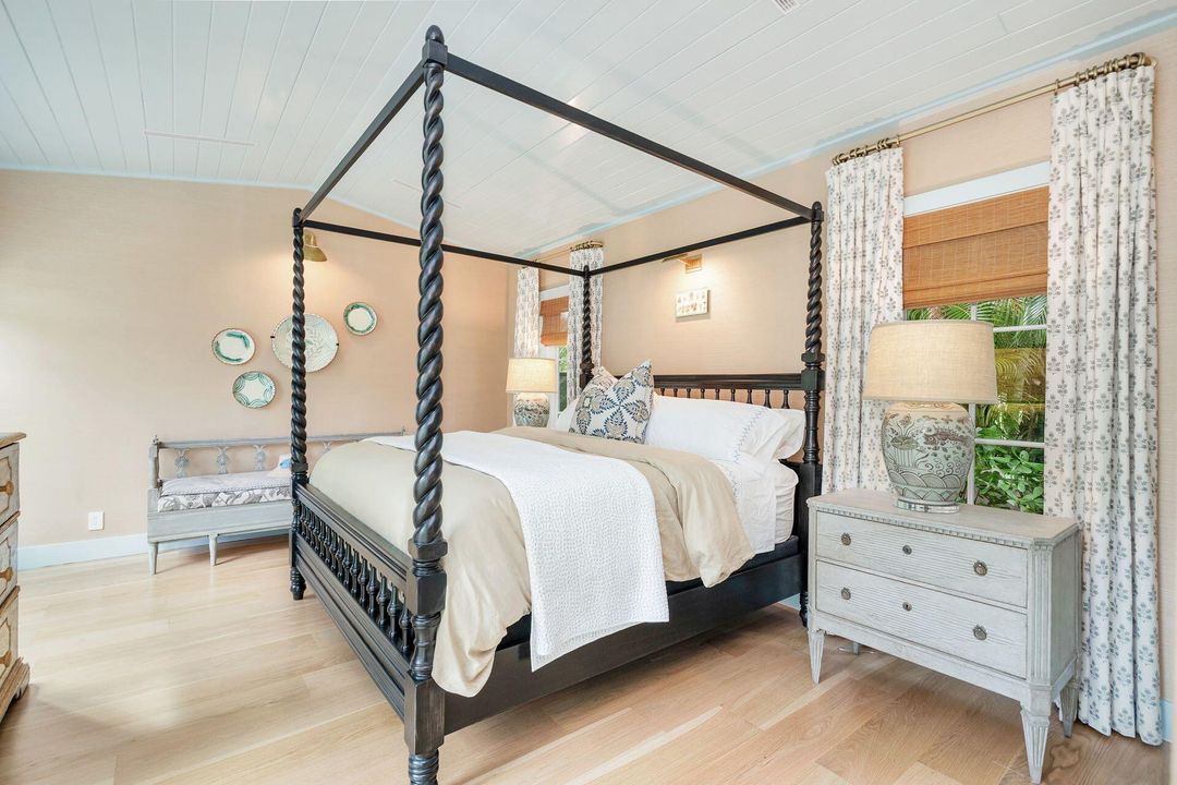 For Rent: $45,000 (3 beds, 2 baths, 2012 Square Feet)