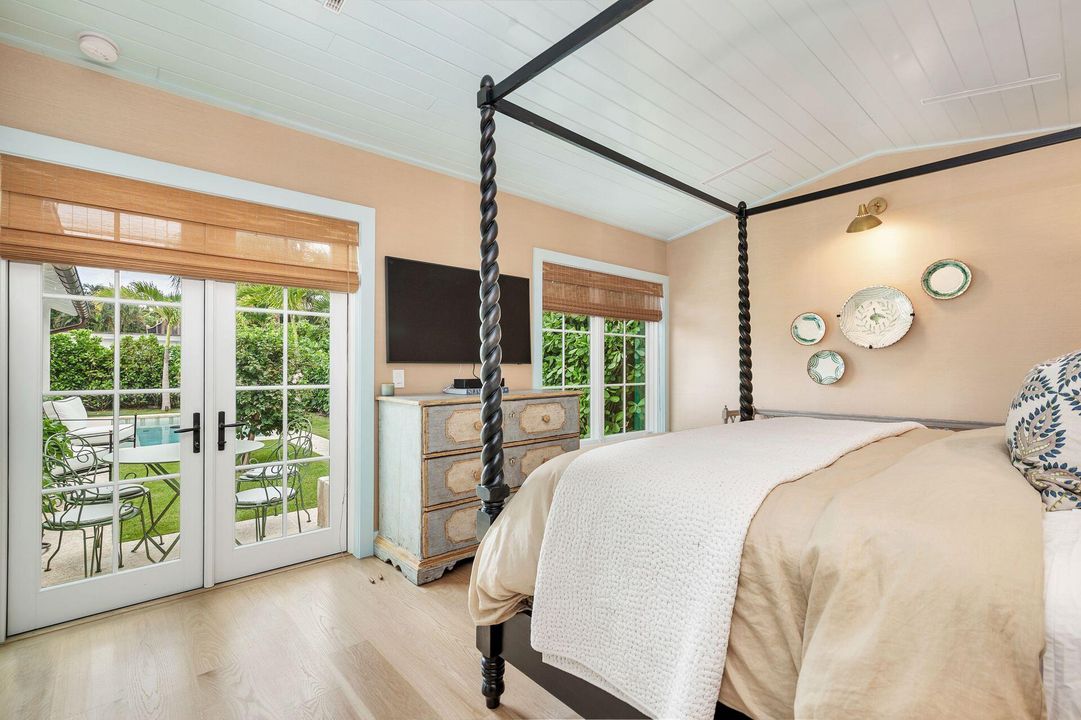 For Rent: $45,000 (3 beds, 2 baths, 2012 Square Feet)