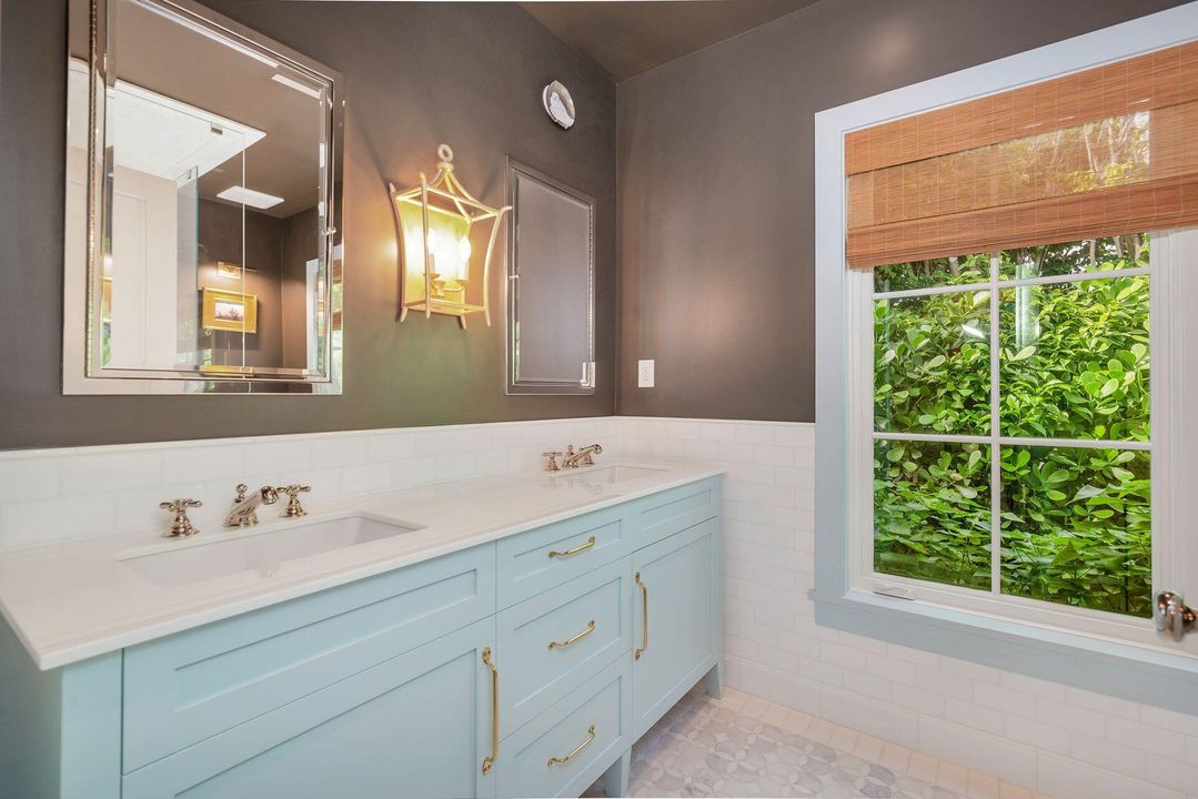 For Rent: $45,000 (3 beds, 2 baths, 2012 Square Feet)