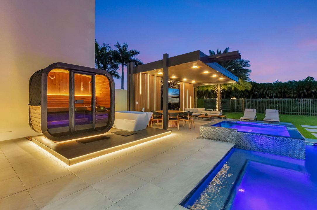 For Sale: $3,799,999 (5 beds, 6 baths, 5170 Square Feet)