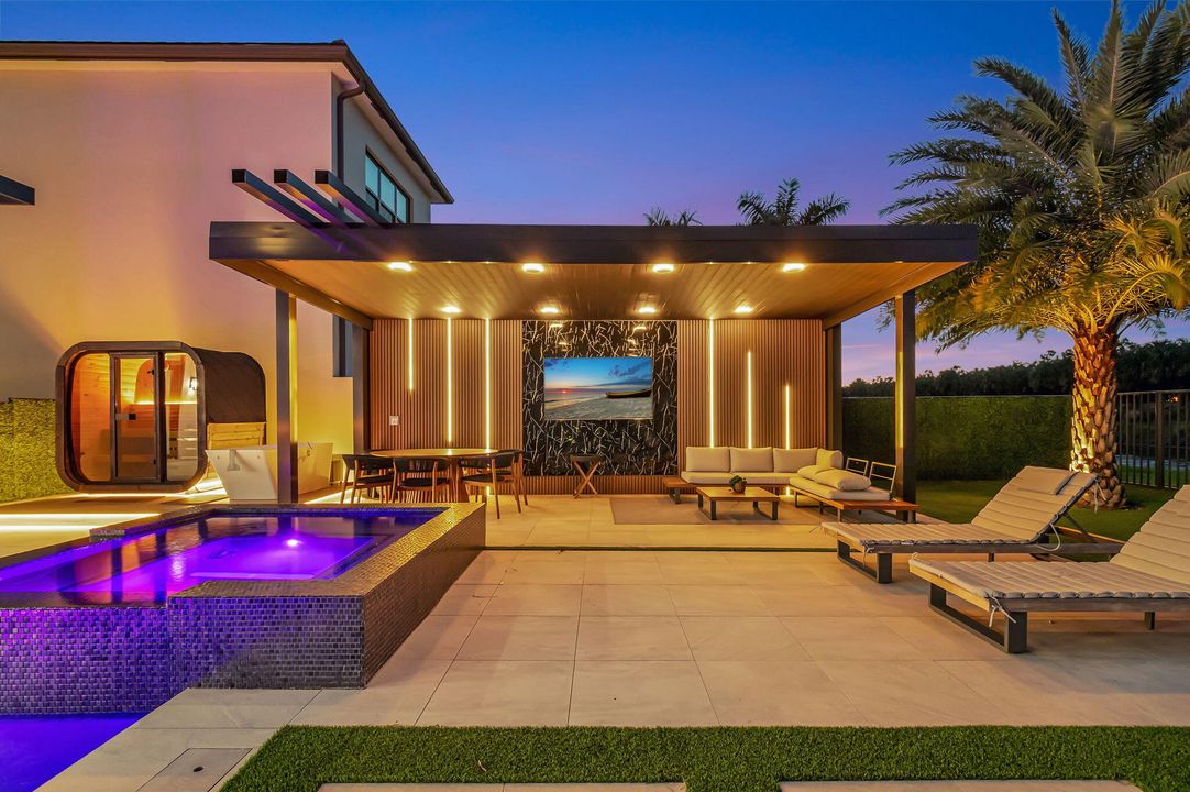 For Sale: $3,799,999 (5 beds, 6 baths, 5170 Square Feet)