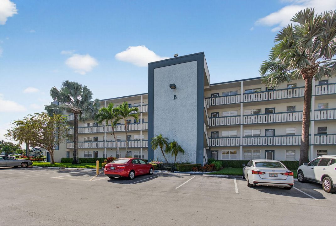 En Venta: $99,999 (2 camas, 2 baños, 896 Pies cuadrados)